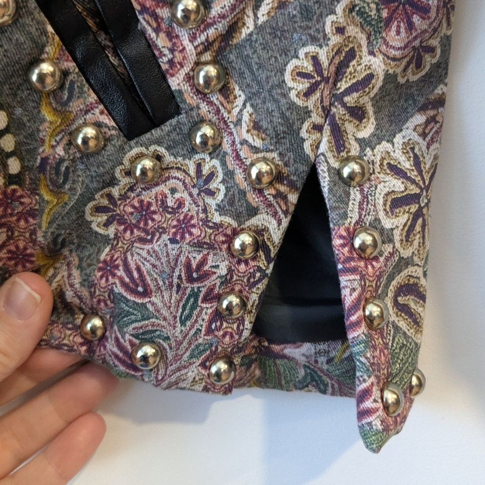Hemant & Nandita Irina Tapestry Jacket - Picture 8 of 9